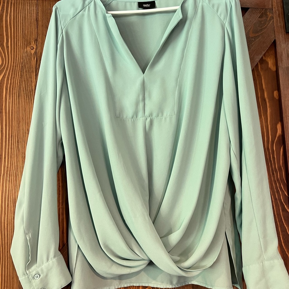 Light Green Mossimo knot front top